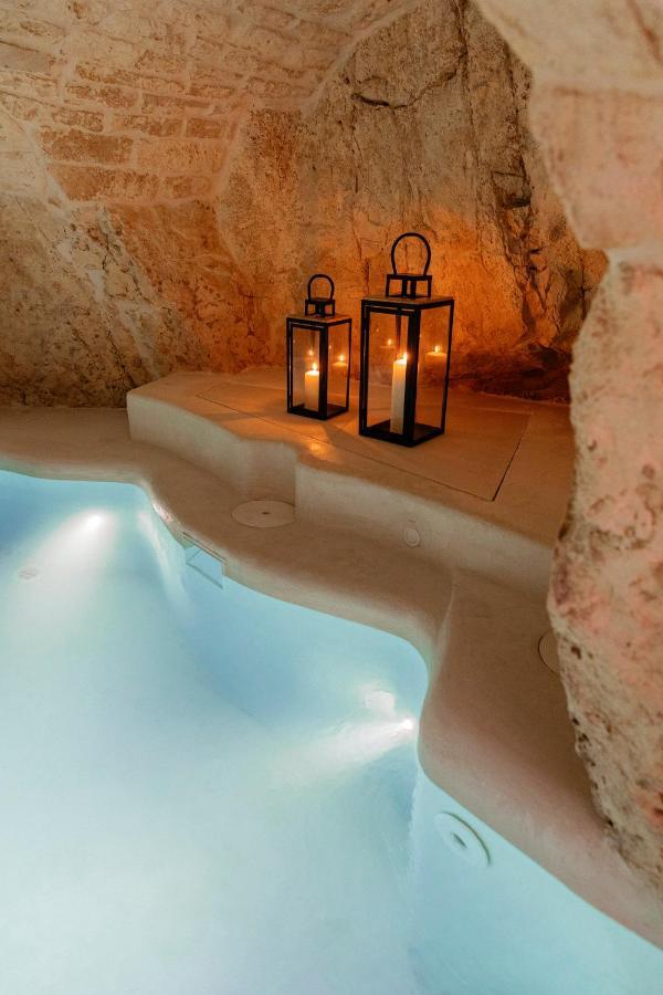 Alesia Luxury Cave Bed & Breakfast Ostuni Exterior foto